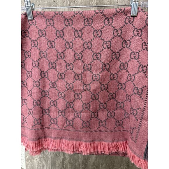 Gucci Pink & Gray Wool GG Monogram Scarf With Fringe Edges - Picture 3 of 6